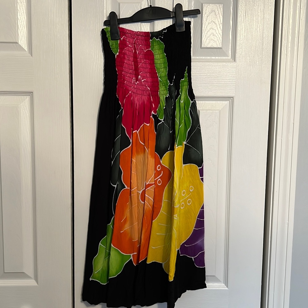 Strapless summer dress with flower pattern Tahiti design